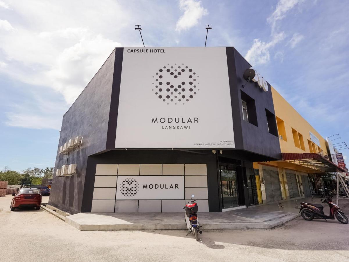 Oyo 89635 Modular Langkawi Capsule Hotel Padang Mat Sirat Exterior foto